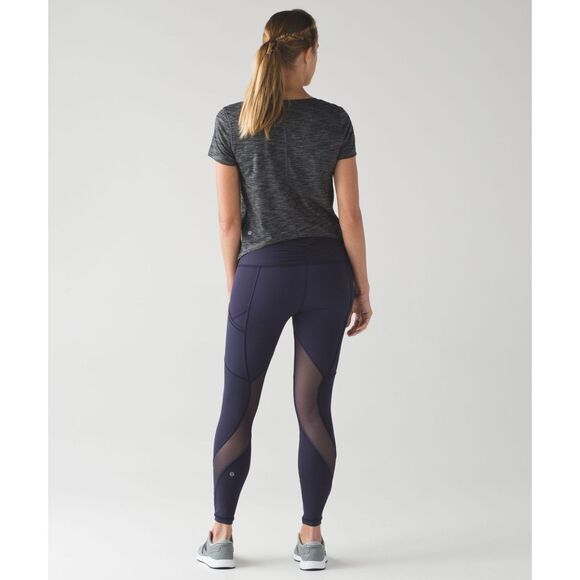 LULULEMON Outrun Tight Deep Indigo Mesh Accent 7/8 Leggings Size 6 - Picture 2 of 10